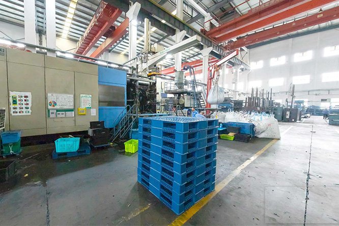 plastic pallet supplier