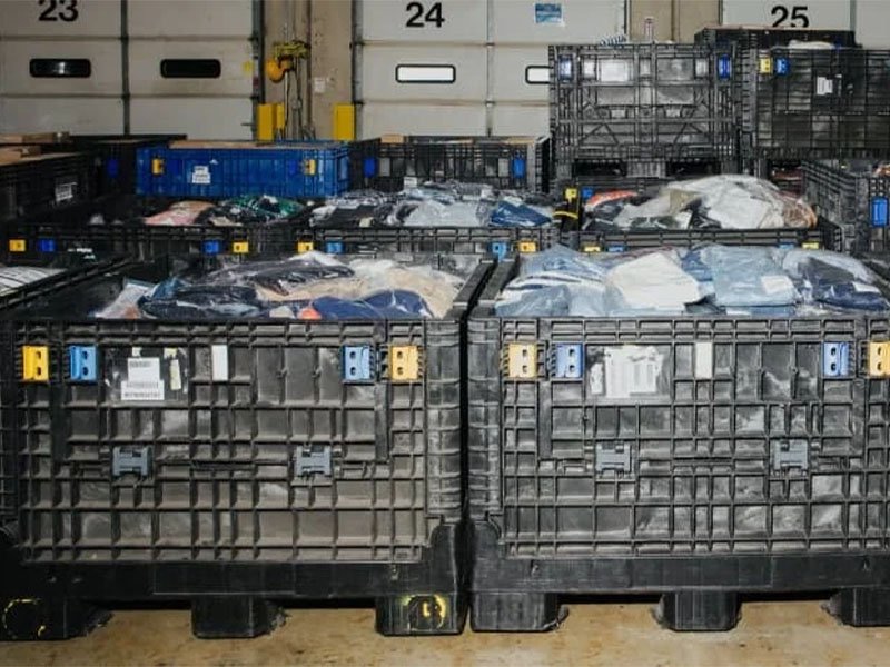 Plastic pallet boxes in garment factory